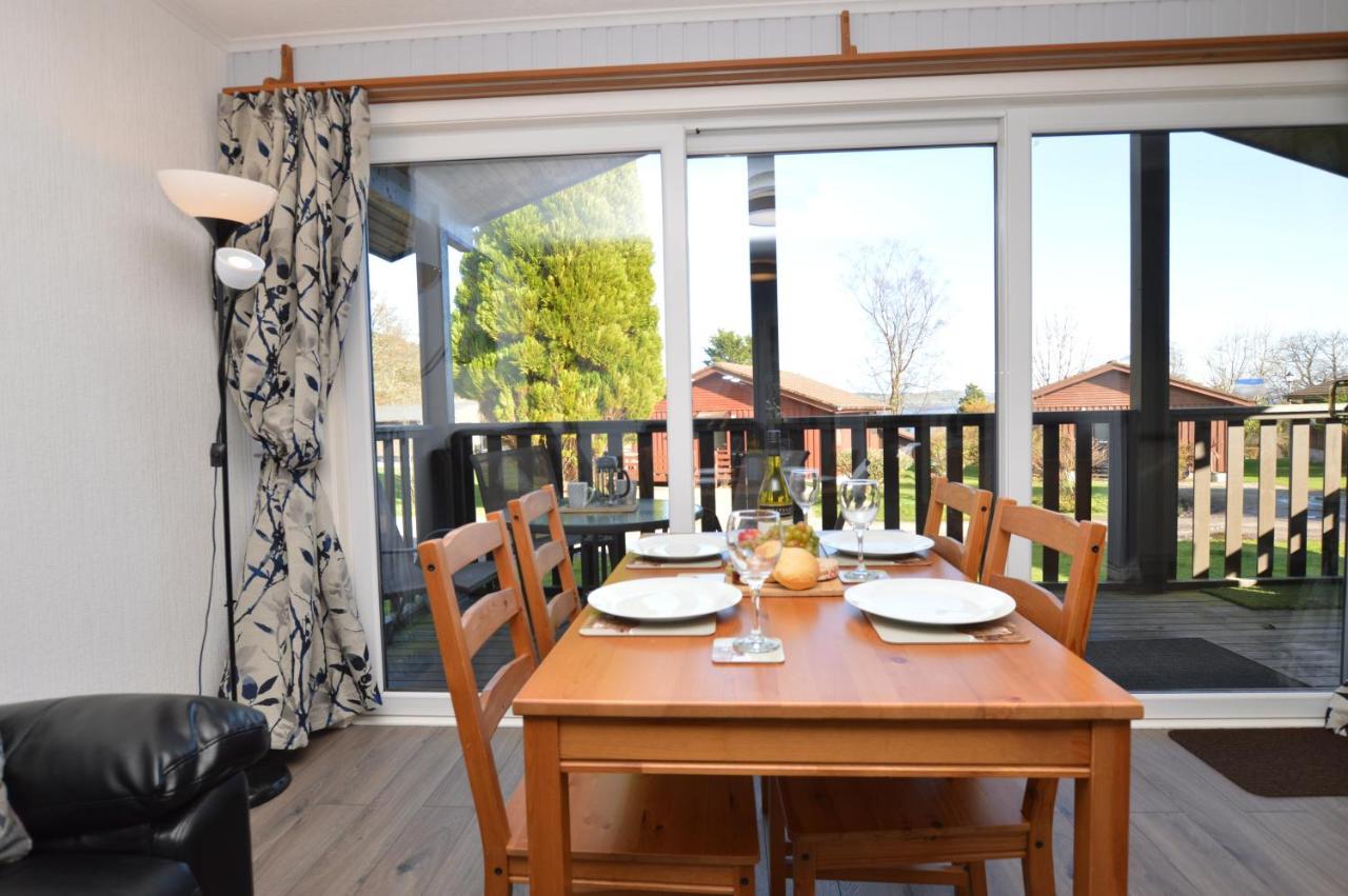 Holy Loch Lodge Hunters Quay エクステリア 写真